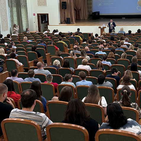 Курс по финграмотности Новикомбанка вошел в шорт-лист конкурса «ФинЗОЖ эксперт»